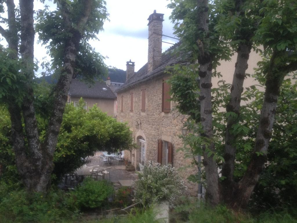 Hôtel Paradis Barjac  Exterior foto